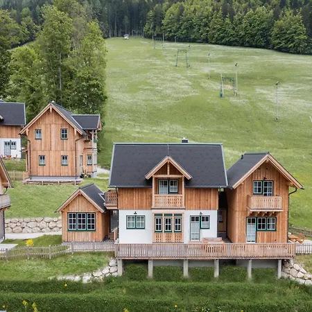 Exclusive With Sauna & Mountain Panorama Grundlsee